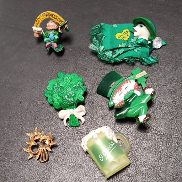 St. Patrick's Day Themed Brooch Set - Picture 1 of 1